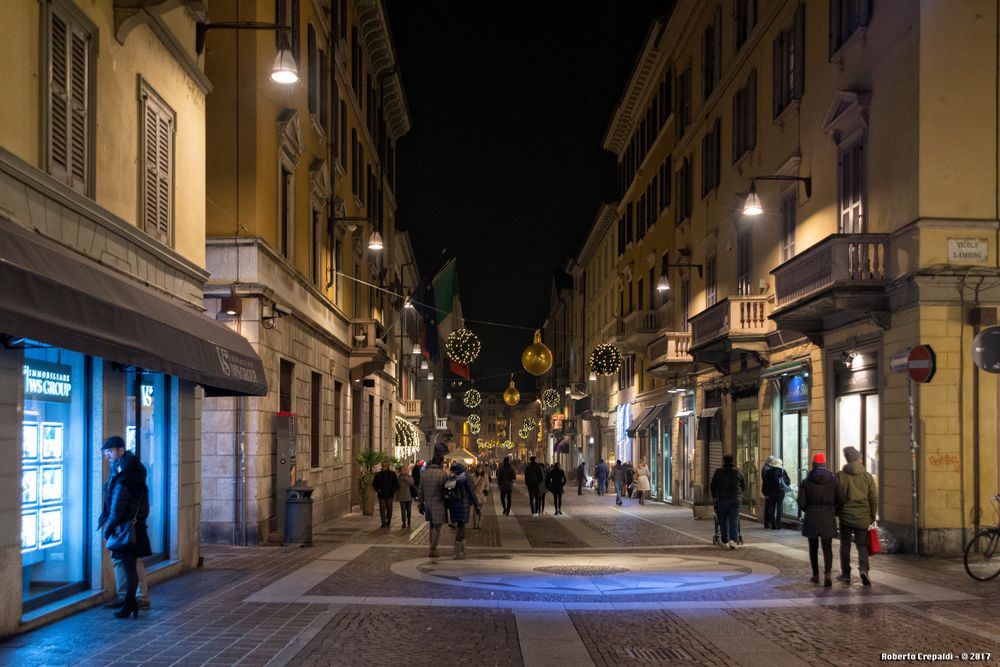 Shopping Natalizio a Monza