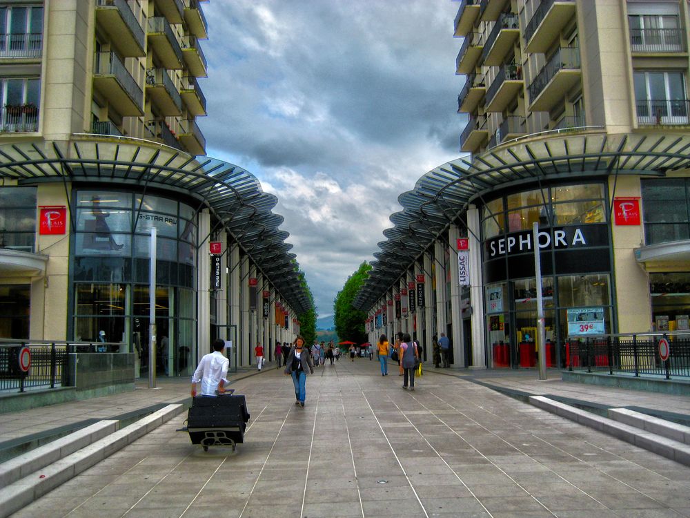 Shopping street Pau, France