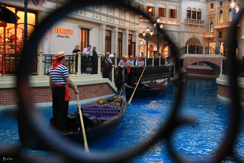 "Shopping via Wasserweg;