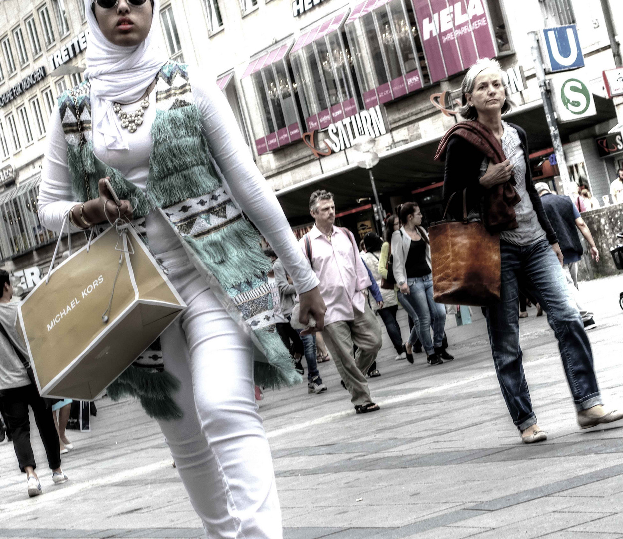 shopping_ladies