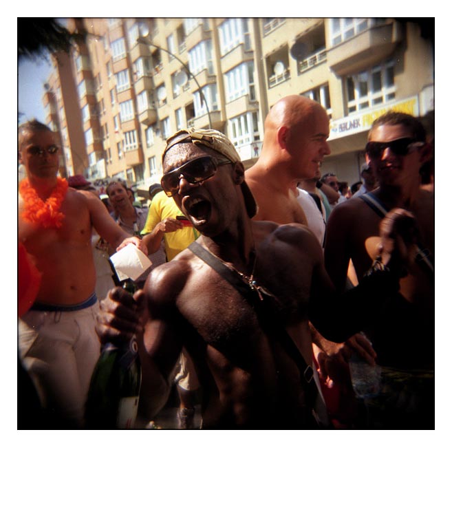 Shout, shout, let it all out . Berlin CSD 2006