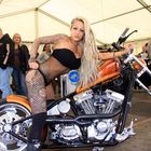 Show Bike mit Show Girl