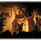 SHOW OF HANDS - Meinel`s Tenne Hof