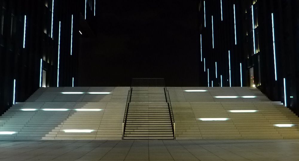 Showtreppe bei Nacht