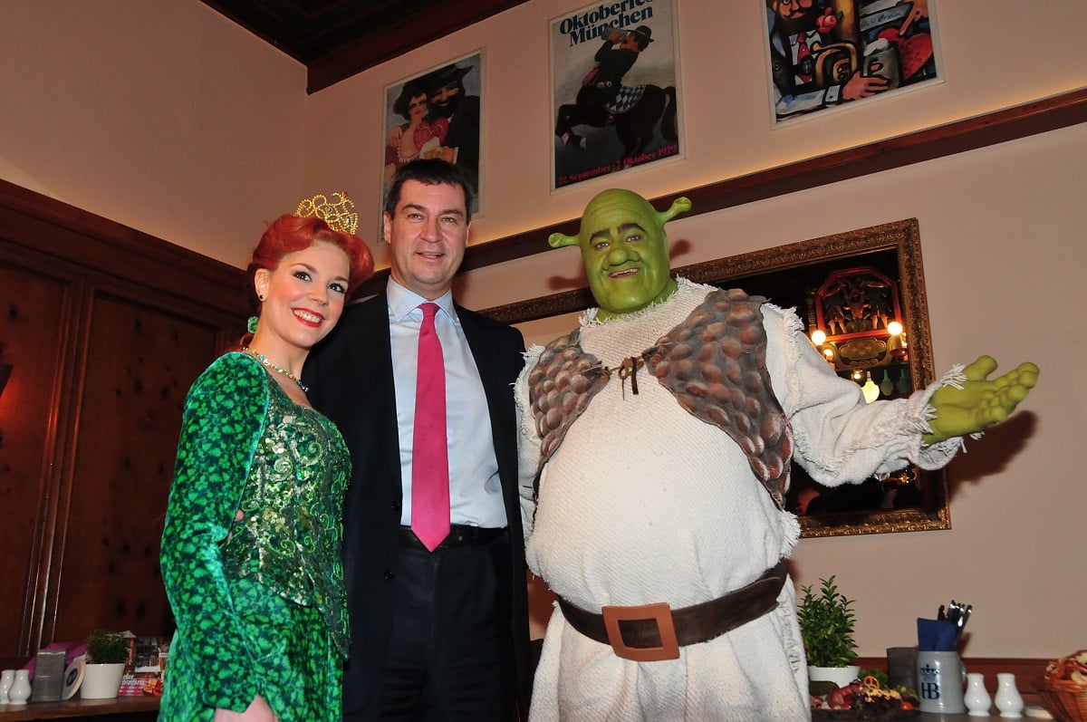 Shrek und Prinzessin Fiona besuchen Dr Markus Söder Hofbräukeller München am 03.02.2015