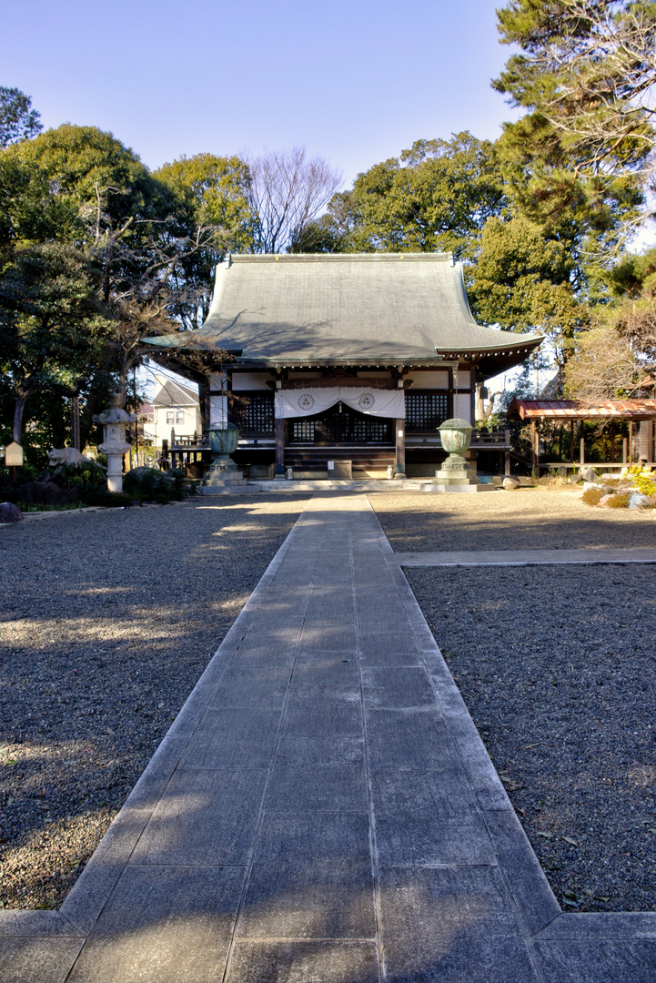 Shrine approach