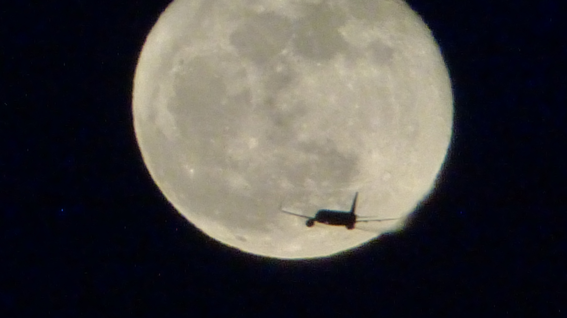 Shuttleflug zum Mond