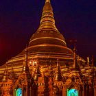 Shwdagon Pagoda at night