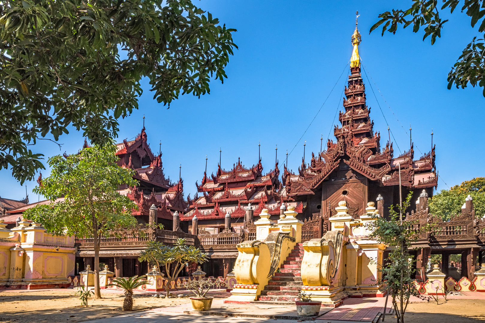 Shwe-Inn-Bin-Kloster in Mandalay