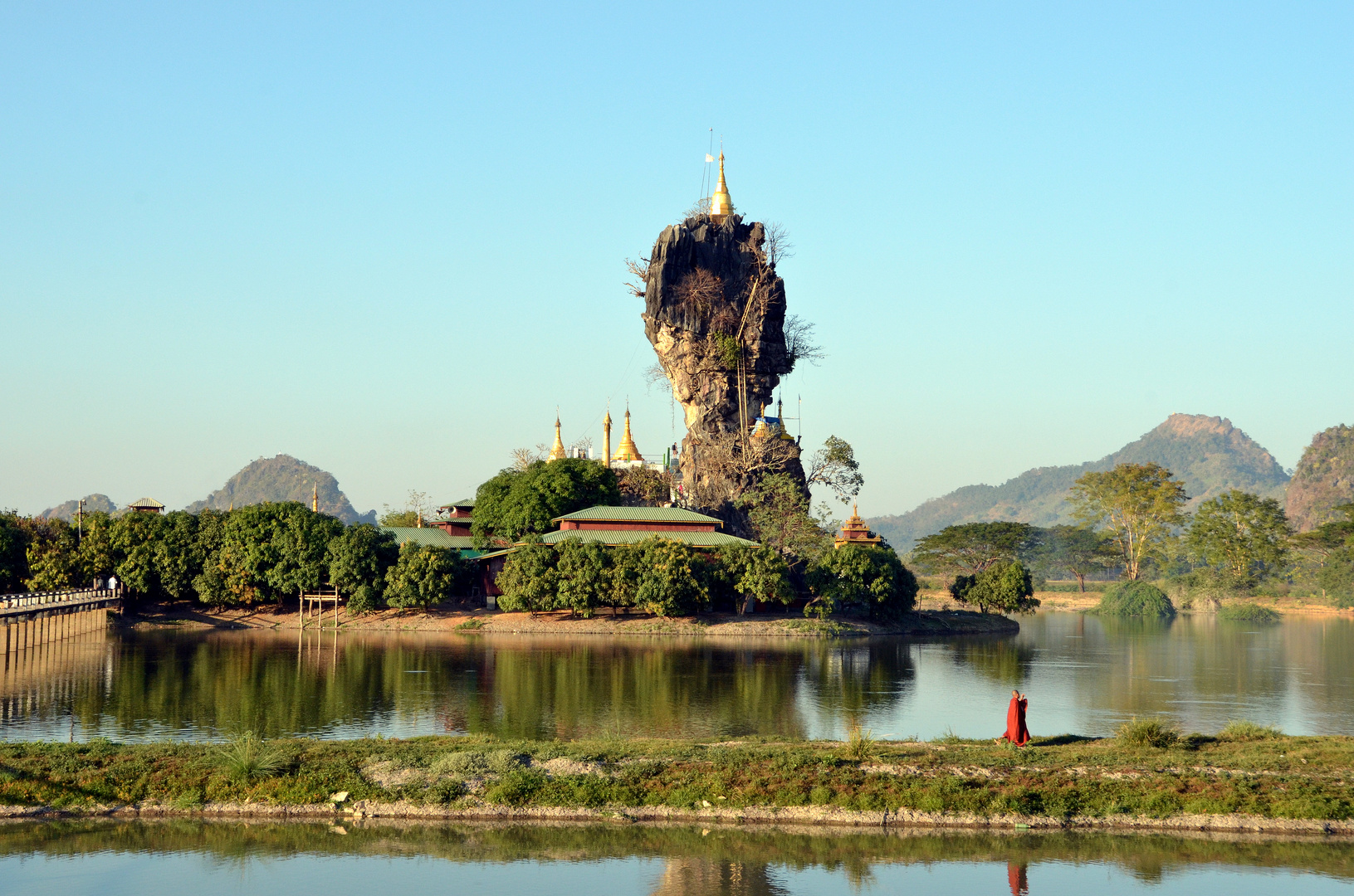 Shwe Yin Myaw Pagoda in Theinseik Village,In Hpaan Kayin State Myanmar