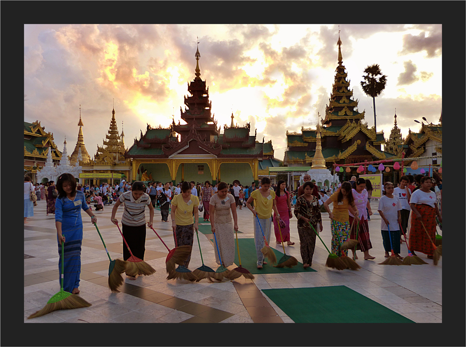 Shwedagon Abendputz