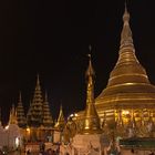 Shwedagon at night 