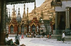 Shwedagon, Burma 1985