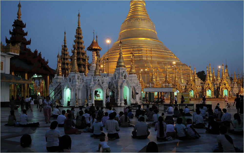 Shwedagon by Night