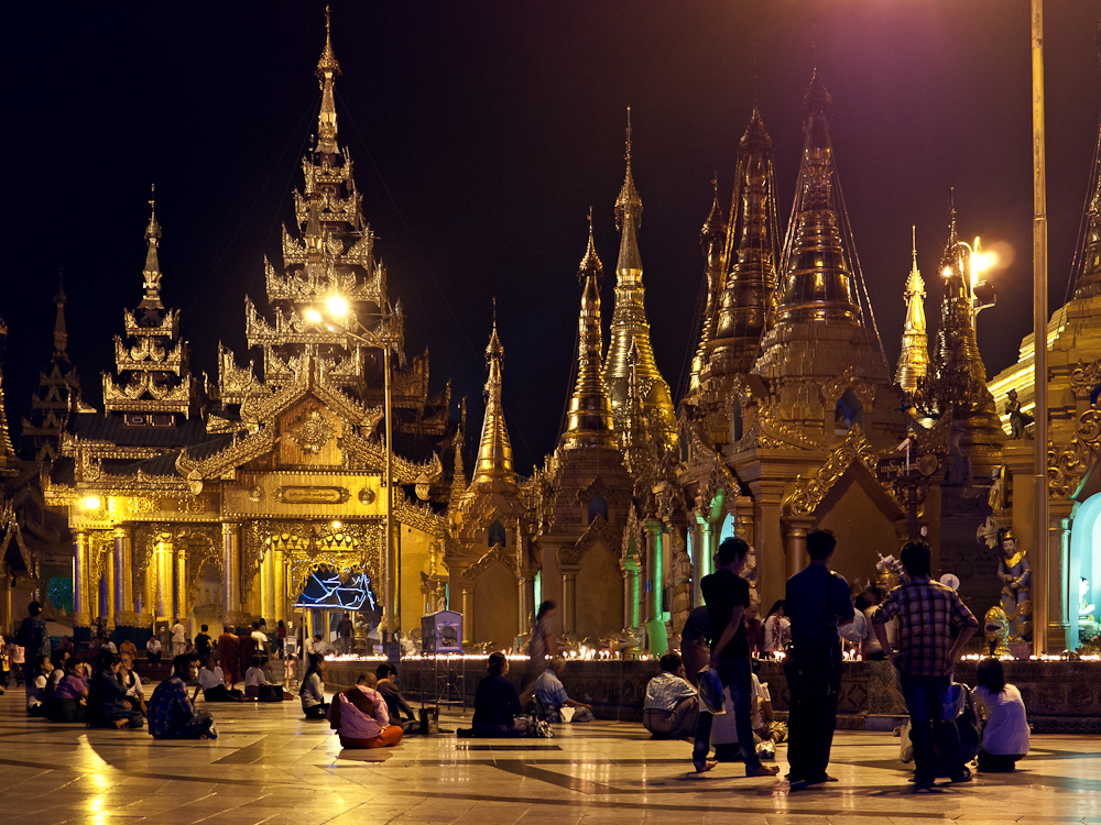 Shwedagon ,nachts