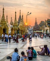 Shwedagon-Pagode frühmorgens