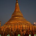 Shwedagon Pagode in der Dämmerung II