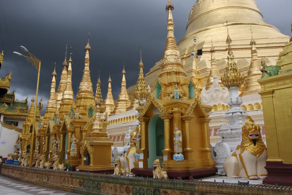 Shwedagon   Yangon