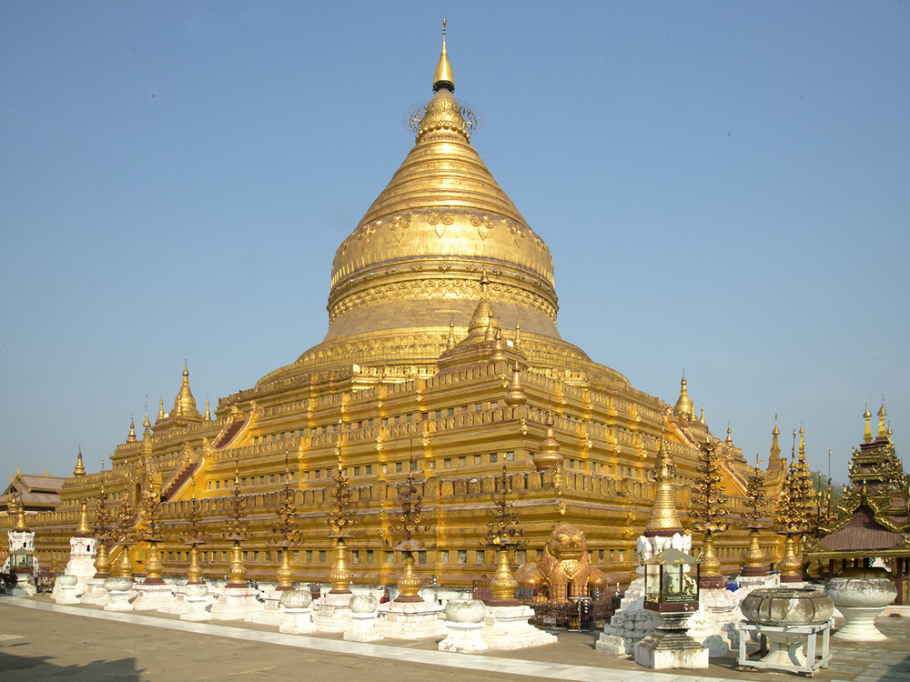 Shwezigon-Pagode in Bagan