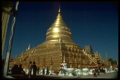 Shwezigon Pagode in Nyaung U