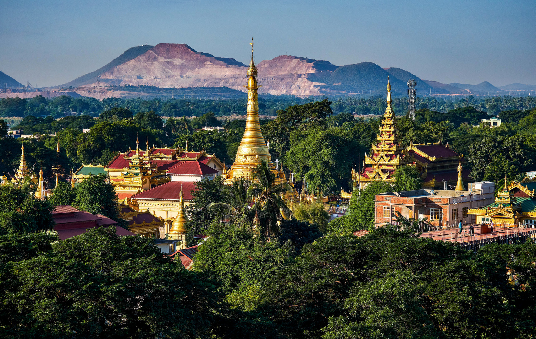 Shwezigon Paya in Monywa