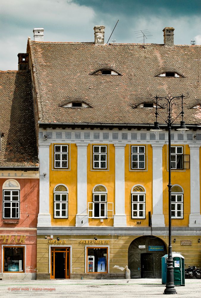 Sibiu/Hermannstadt - Hausfassaden auf dem großen Ring | Rumänien, Juni 2006