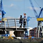 Sich treffen am Hamburger Hafen