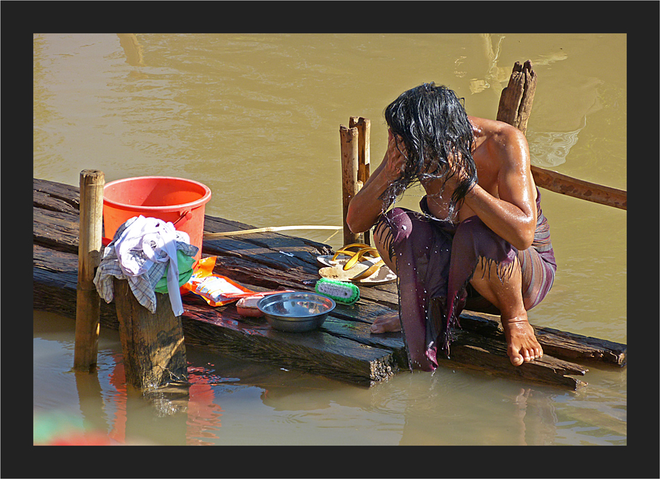 Sich und die Kleider waschen