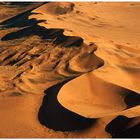 Sicheldünen der Namib aus der Luft fotografiert