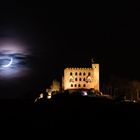 Sichelmond am Hambacher Schloss