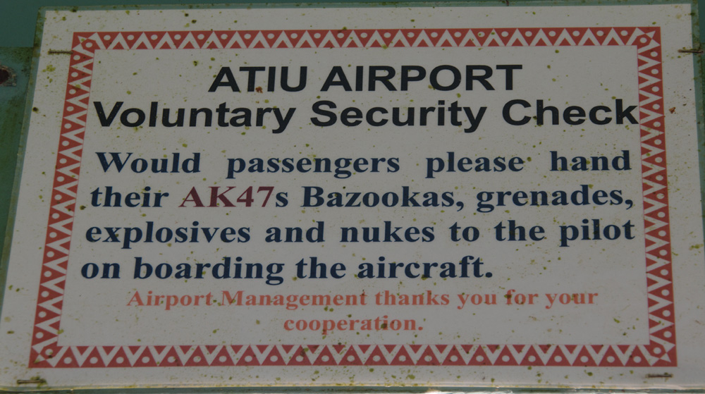 Sicherheitscheck auf Atiu