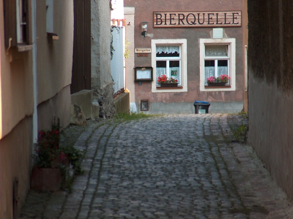 sicherster Weg zur Bierquelle in Schlaate...