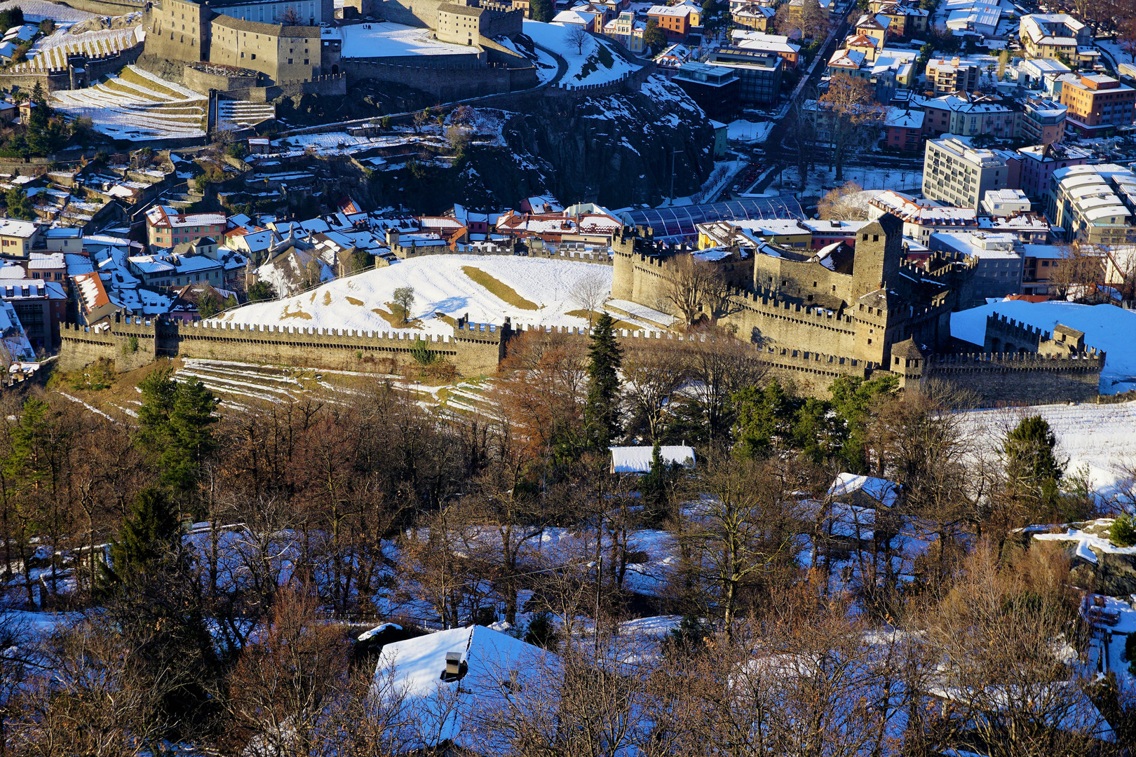 Sicht auf das Schloss von Montebello Bellinzona