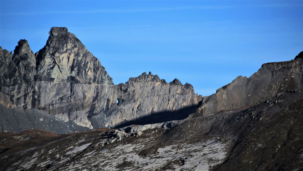 Sicht auf und durch das Martinsloch