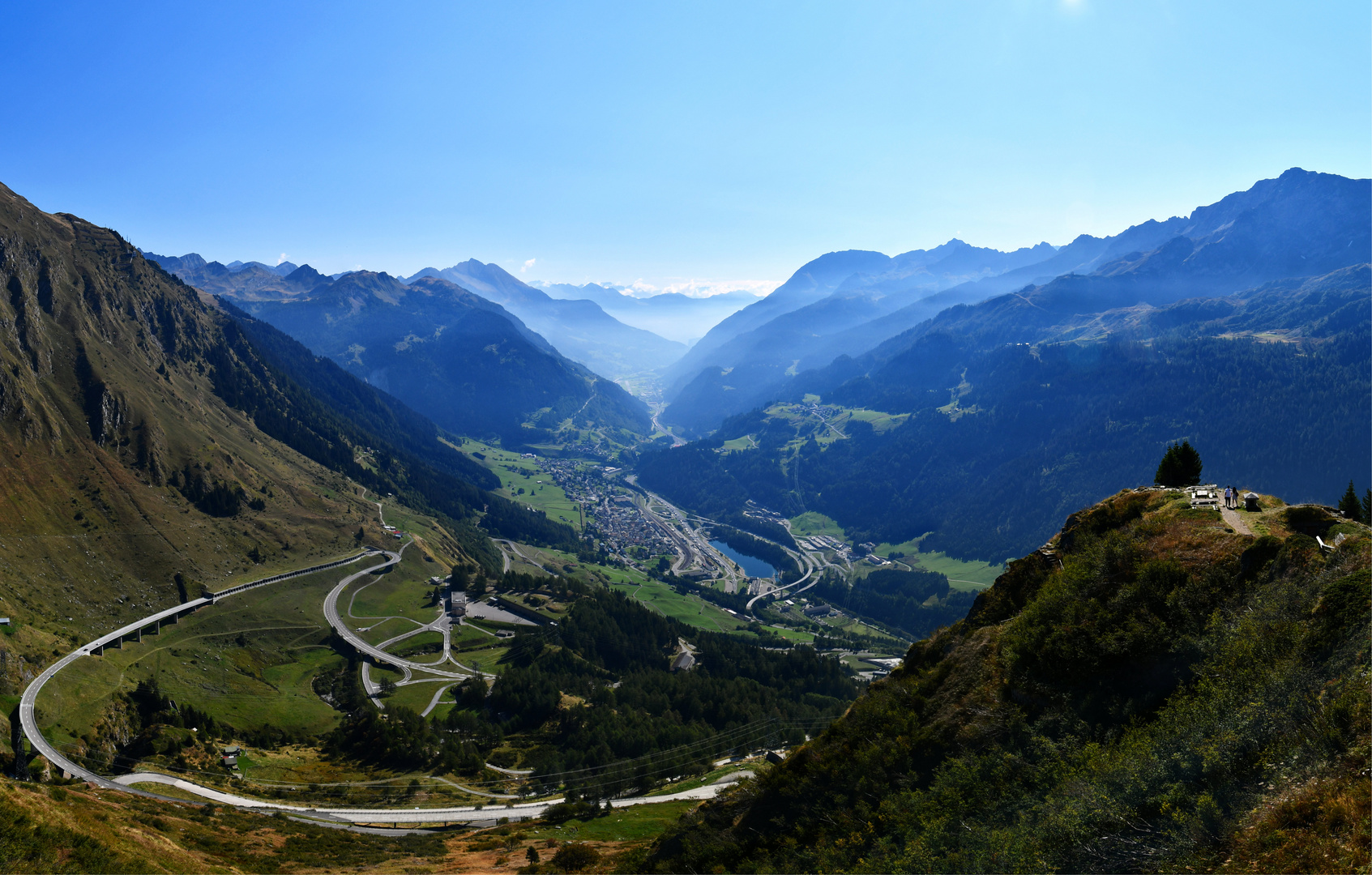 Sicht in die Leventina.