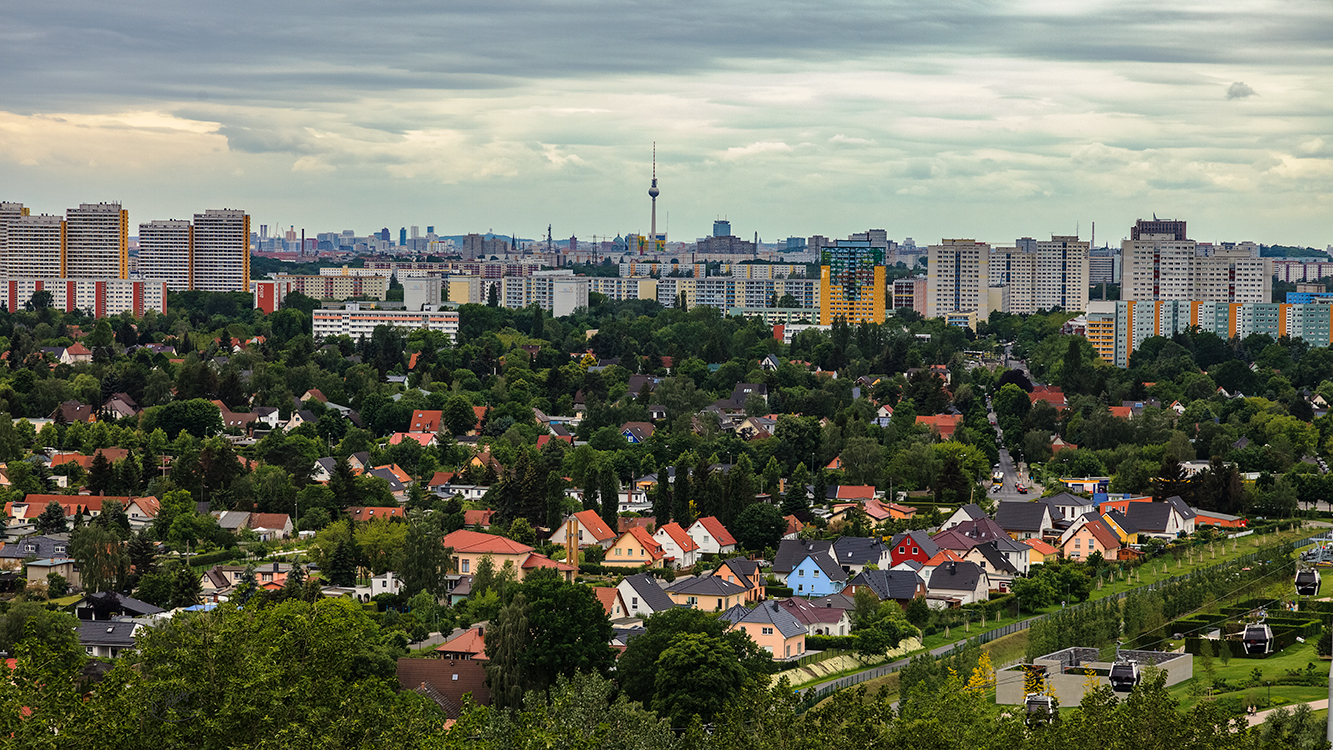 Sicht vom IGA-Wolkenhain in Richtung Berlin-Mitte