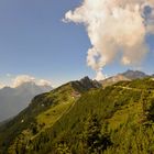 Sicht von der Aussichtskanzel auf den Krinnenköpfen.