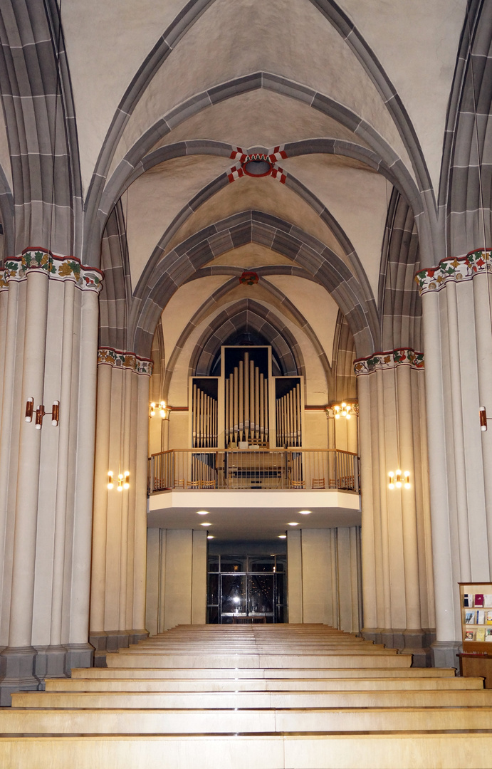 Sicht zur Orgel