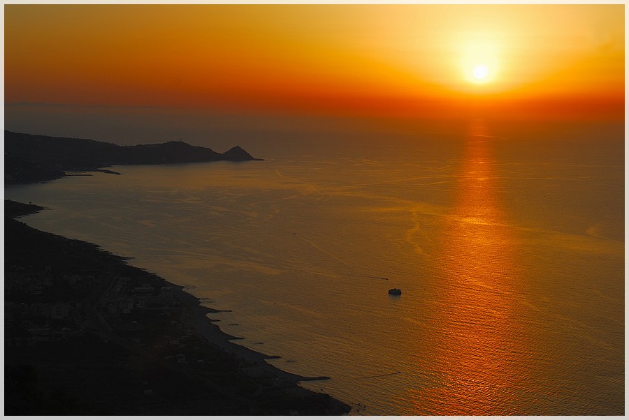 Sicilia-Tramonto sul Tirreno