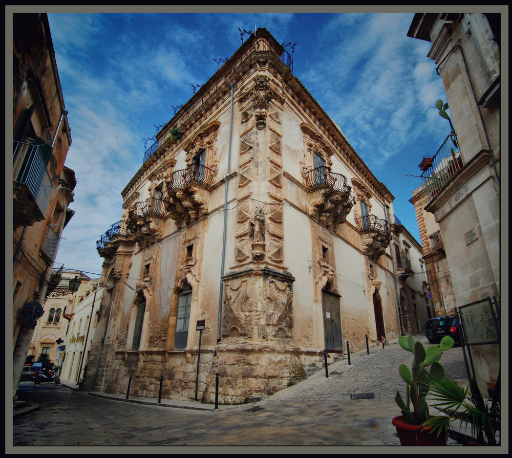 Sicilia.Scicli.Palazzo Beneventano