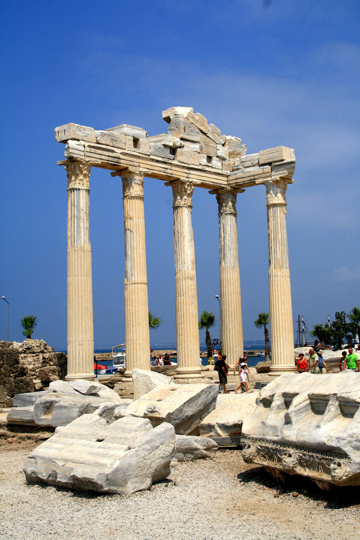 Side Apollon Tempel