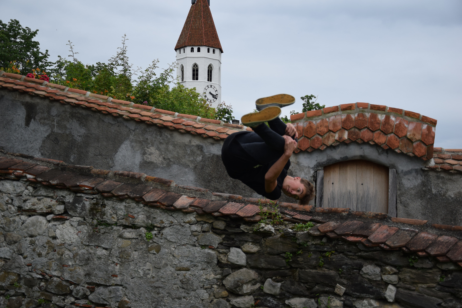 Sideflip vor der Stadtkirche Thun