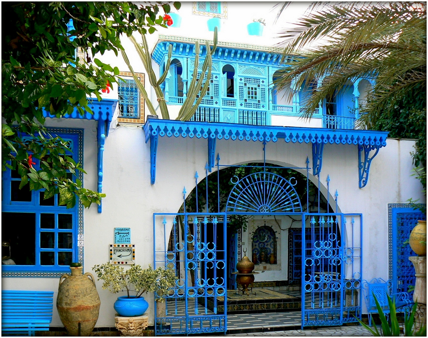 SIDI - BOU - SAID '- 8 - -