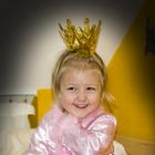 sie ist eben meine kleine prinzessin