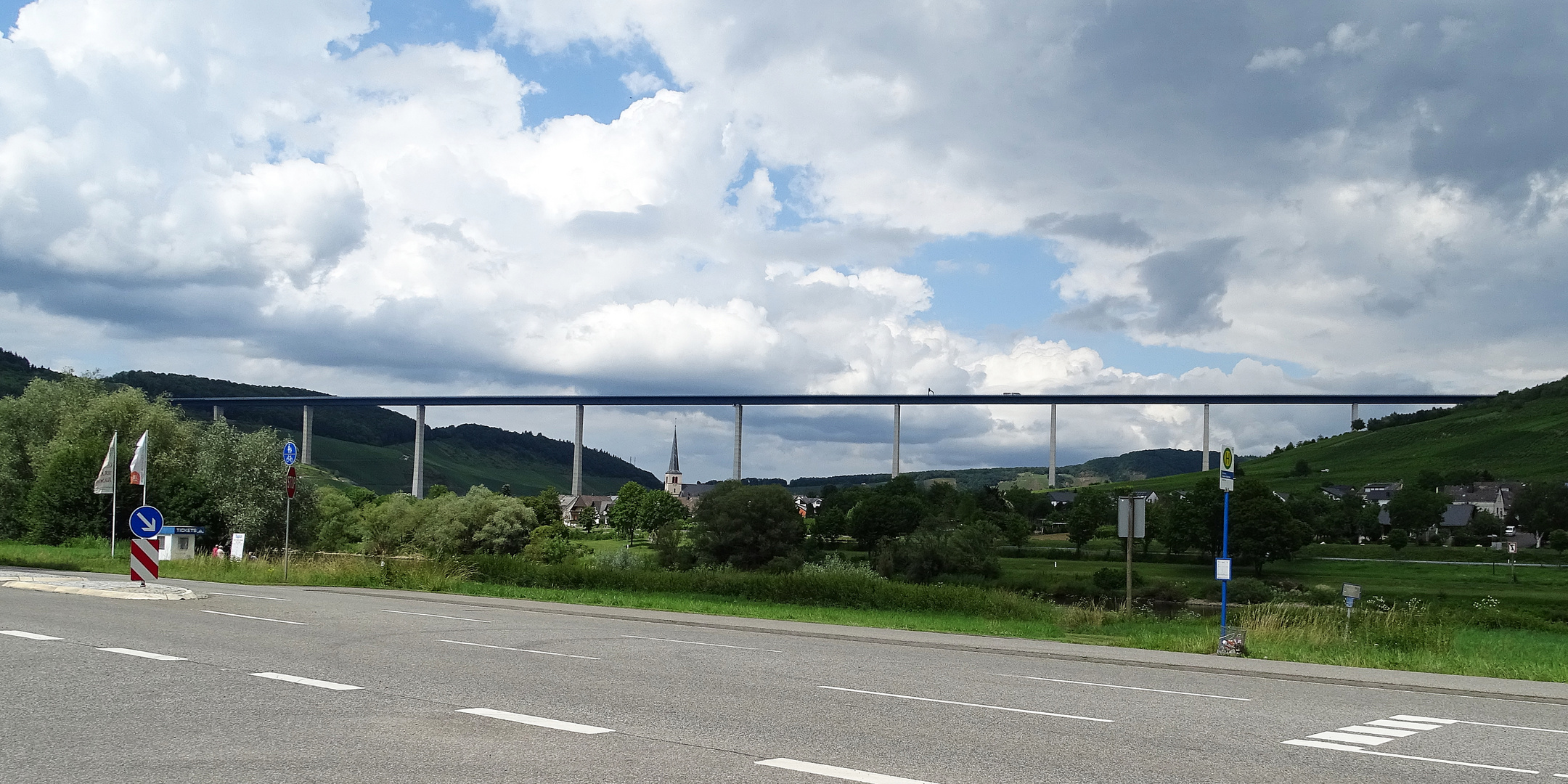 sie ist fertig - die Hochmoselbrücke 