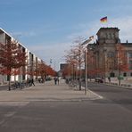 Sie nähern sich dem Deutschen Reichstag (ii)