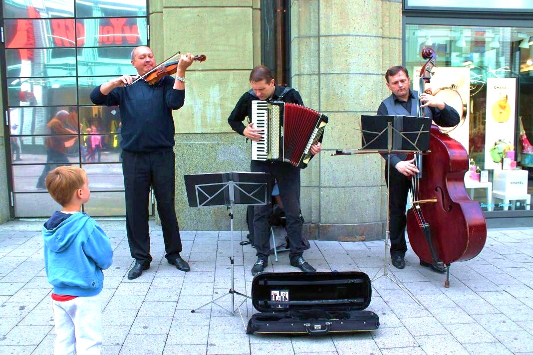 Sie spielen Sarasate