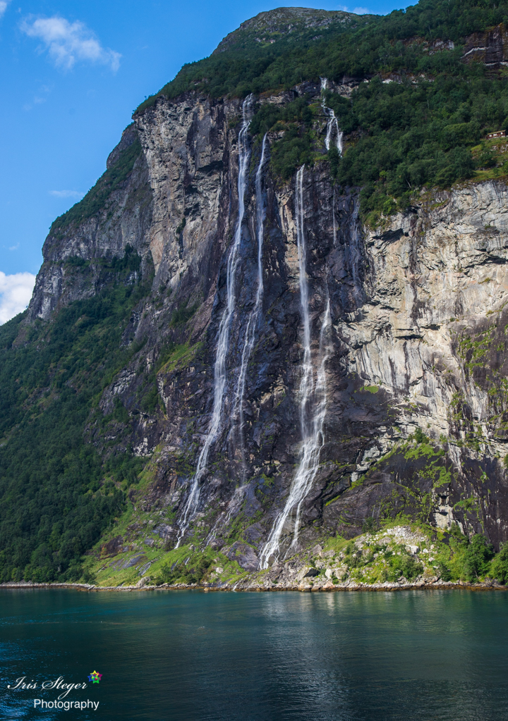 Sieben Schwestern Wasserfälle im Geirangerfjord