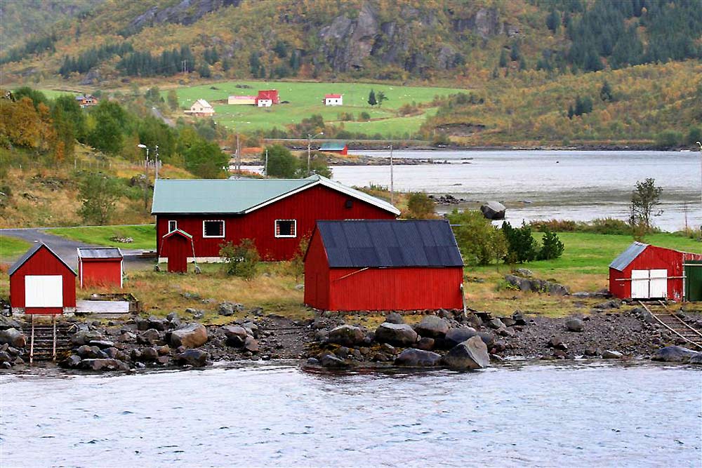 SIEDLUNG AM FJORD