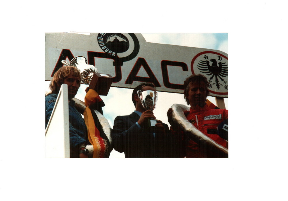 Siegerehrung Clemens Schickentanz und Jörg Denzel Tourenwagen EM Nürburgring 1980 auf AMG 450 SLC